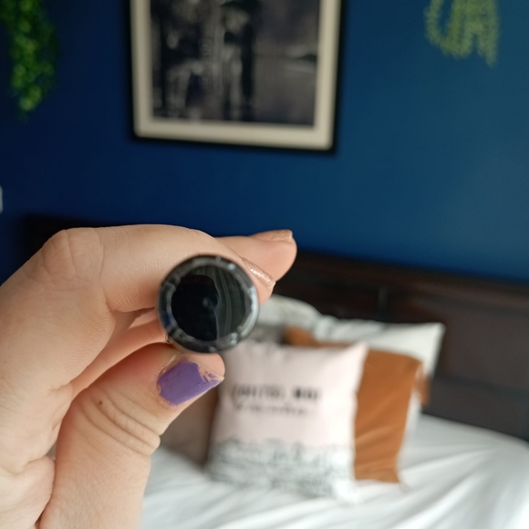 ✨FREE WITH PURCHASE OF 2000✨ Avon Lip Stylo Lipstick in Ongoing Rose - Picture 11 of 14